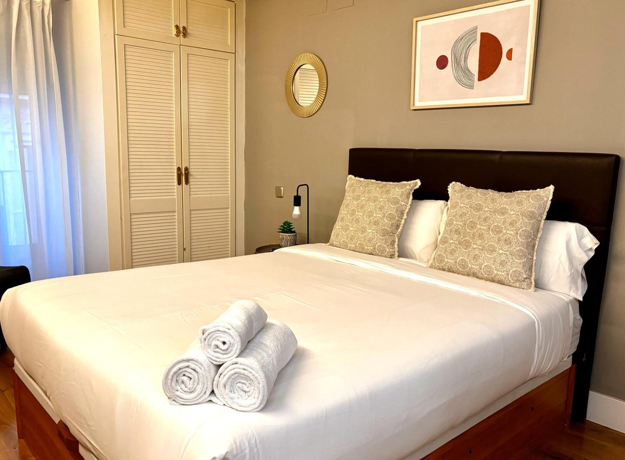 Chueca Apartamentos Noxi มาดริด ภายนอก รูปภาพ